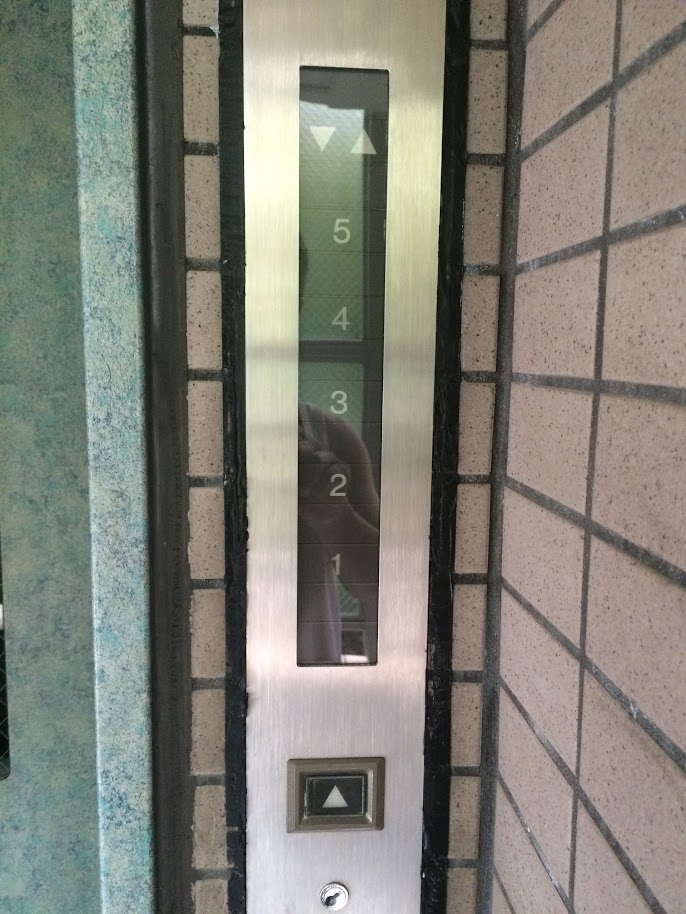 エレベーター