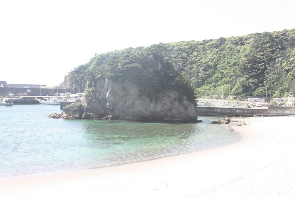 多幸湾、丸島