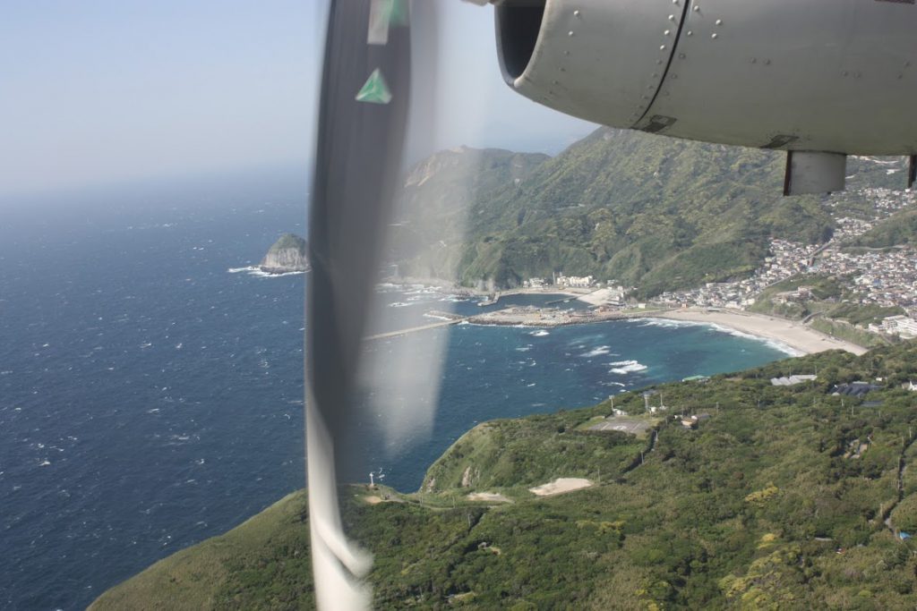 村落、神津島港